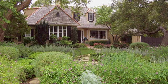 Sculture in the Garden design